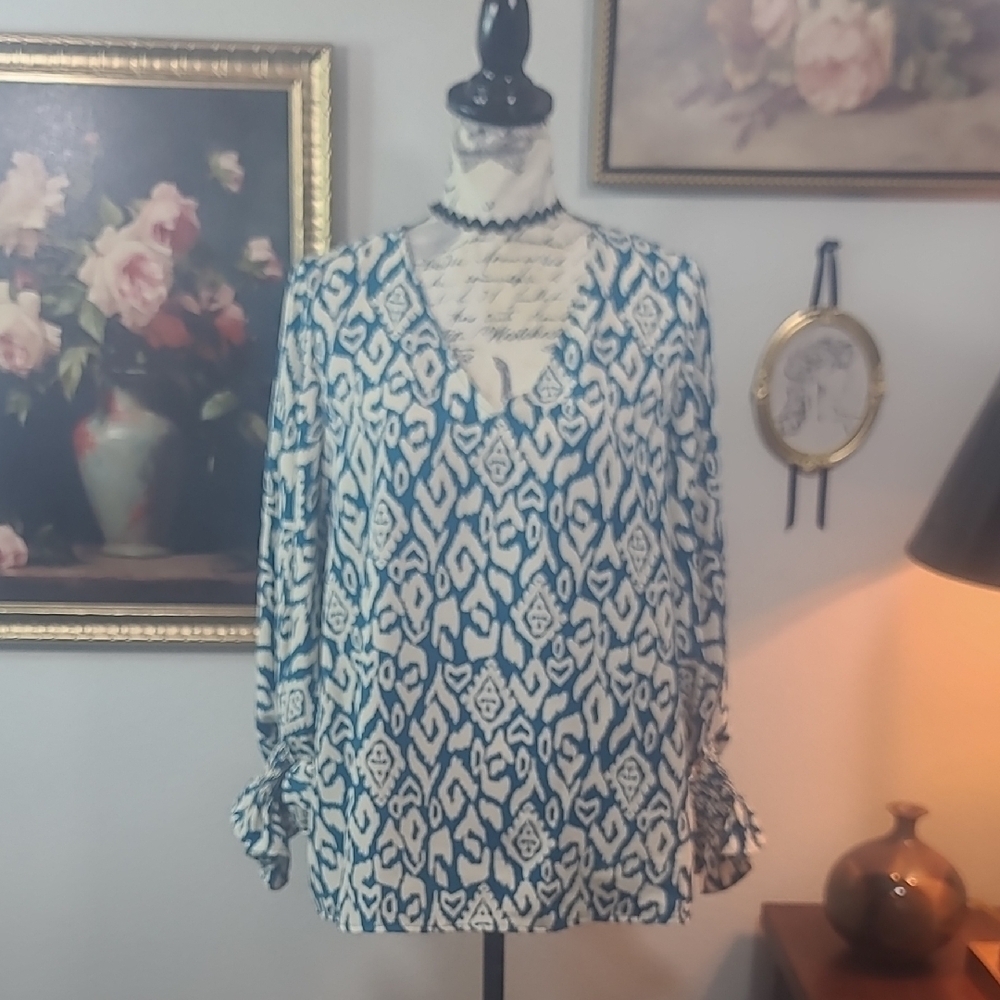Vince Camuto Blue and White Patterned Blouse